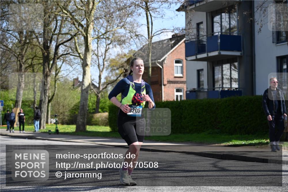12.04.2026 - 45. Internationalen Wilhelmsburger Insellauf J. Mangold http://msf.ph/oto/9470508 12.04.2026 11:21:25 Ziel 3808, 3537, 3205, 2588, 2518, 2108, 2492, 2466, 4699, 2146, 4813 meine-sportfotos.de