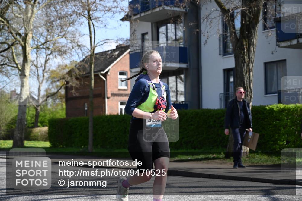 12.04.2026 - 45. Internationalen Wilhelmsburger Insellauf J. Mangold http://msf.ph/oto/9470525 12.04.2026 11:21:25 Ziel 3808, 3537, 3205, 2588, 2518, 2108, 2492, 2466, 4699, 2146, 4813 meine-sportfotos.de