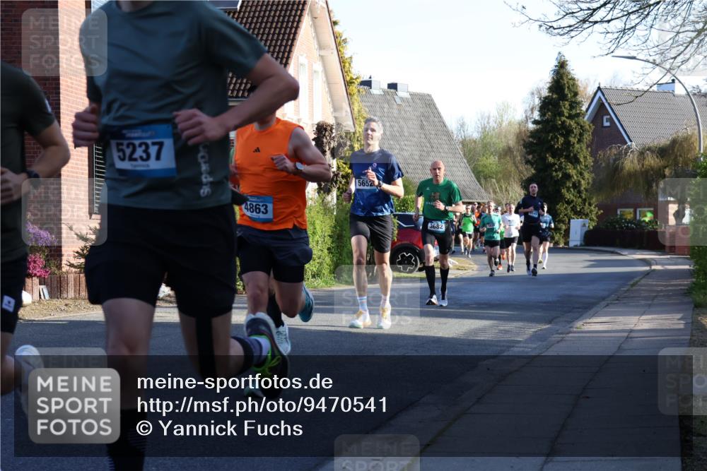 12.04.2026 - 45. Internationalen Wilhelmsburger Insellauf Yannick Fuchs http://msf.ph/oto/9470541 12.04.2026 08:54:55 Laufen 5237, 4863, 5652, 3682 meine-sportfotos.de