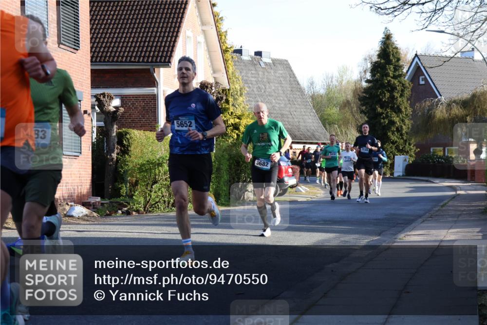 12.04.2026 - 45. Internationalen Wilhelmsburger Insellauf Yannick Fuchs http://msf.ph/oto/9470550 12.04.2026 08:54:56 Laufen 83, 5652, 3682, 2549, 5838, 3134 meine-sportfotos.de