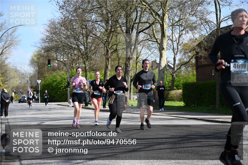 12.04.2026 - 45. Internationalen Wilhelmsburger Insellauf J. Mangold http://msf.ph/oto/9470556 12.04.2026 11:21:36 Ziel 3808, 3537, 3205, 2588, 2518, 2108, 2492, 2466, 4699, 2146, 4813, 3579 meine-sportfotos.de