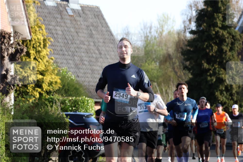 12.04.2026 - 45. Internationalen Wilhelmsburger Insellauf Yannick Fuchs http://msf.ph/oto/9470585 12.04.2026 08:55:00 Laufen 2549, 313, 3368, 2819, 2565 meine-sportfotos.de