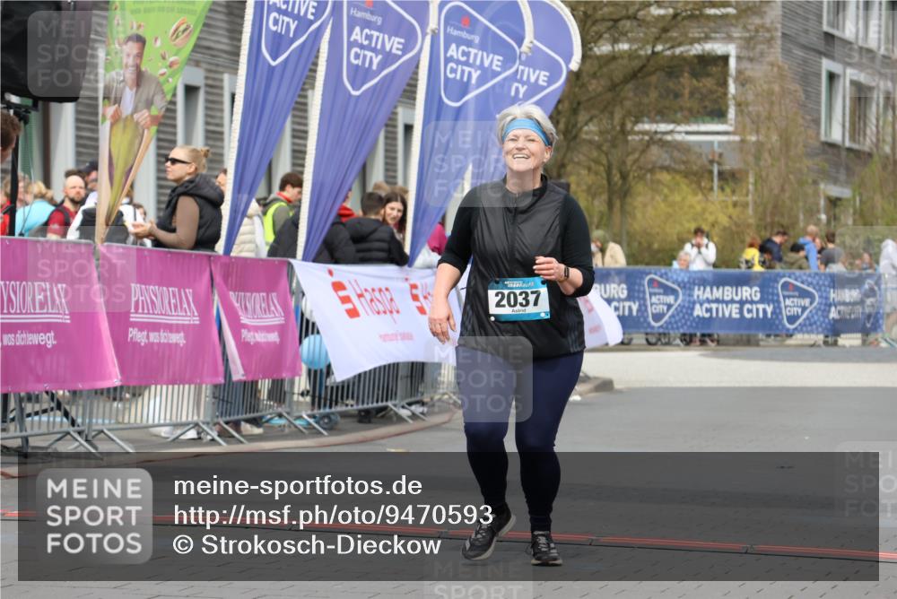 12.04.2026 - 45. Internationalen Wilhelmsburger Insellauf Strokosch-Dieckow http://msf.ph/oto/9470593 12.04.2026 13:38:17 Ziel 2037 meine-sportfotos.de