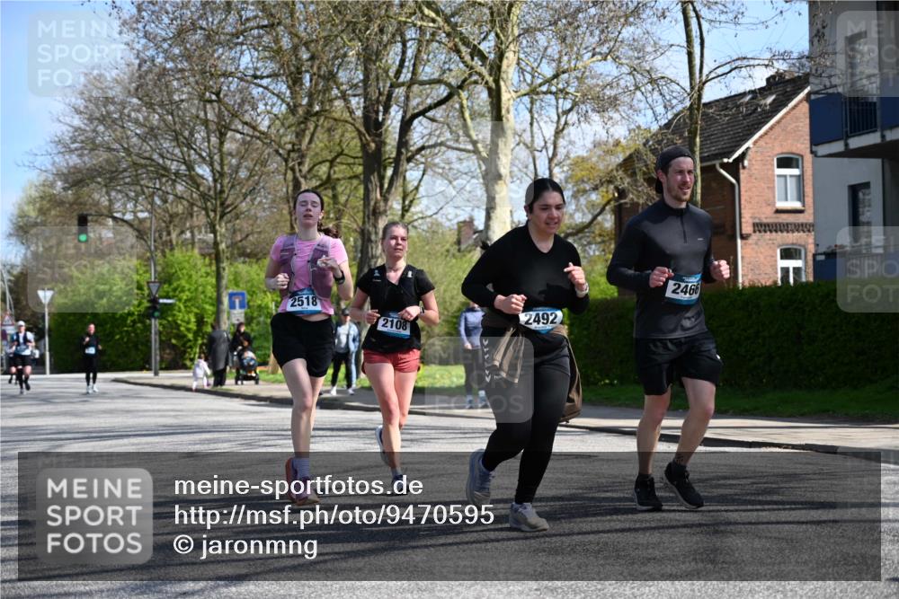 12.04.2026 - 45. Internationalen Wilhelmsburger Insellauf J. Mangold http://msf.ph/oto/9470595 12.04.2026 11:21:38 Ziel 3537, 3205, 2588, 2518, 2108, 2492, 2466, 4699, 2146, 4813, 3579 meine-sportfotos.de
