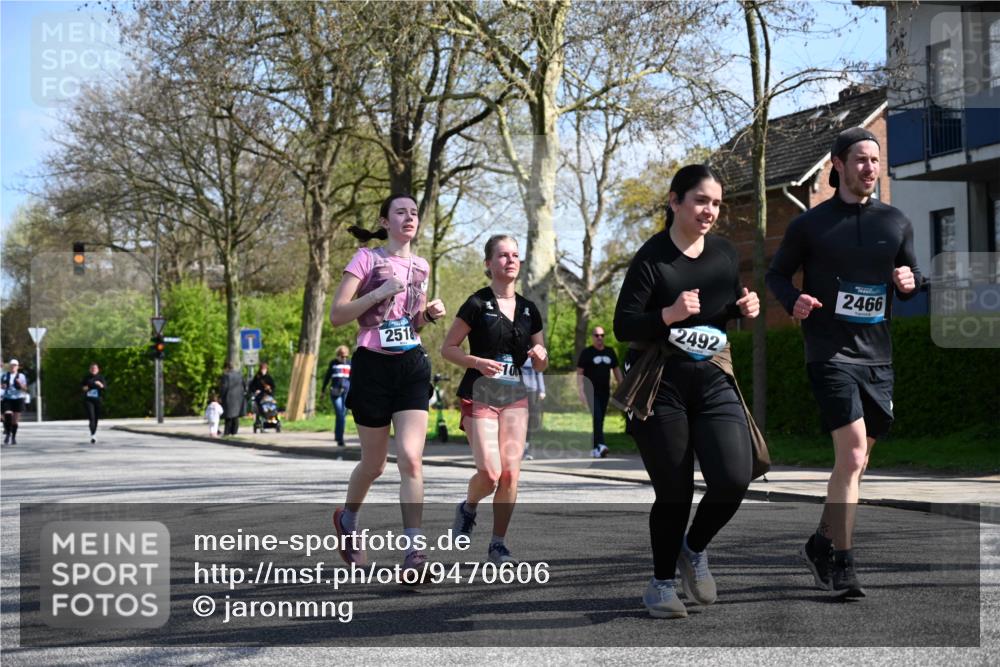 12.04.2026 - 45. Internationalen Wilhelmsburger Insellauf J. Mangold http://msf.ph/oto/9470606 12.04.2026 11:21:38 Ziel 3537, 3205, 2588, 2518, 2108, 2492, 2466, 4699, 2146, 4813, 3579 meine-sportfotos.de
