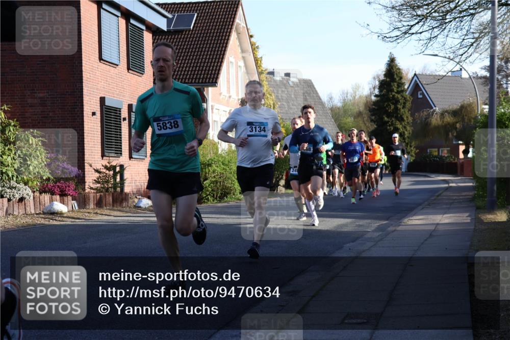 12.04.2026 - 45. Internationalen Wilhelmsburger Insellauf Yannick Fuchs http://msf.ph/oto/9470634 12.04.2026 08:55:03 Laufen 5838, 3134, 68 meine-sportfotos.de