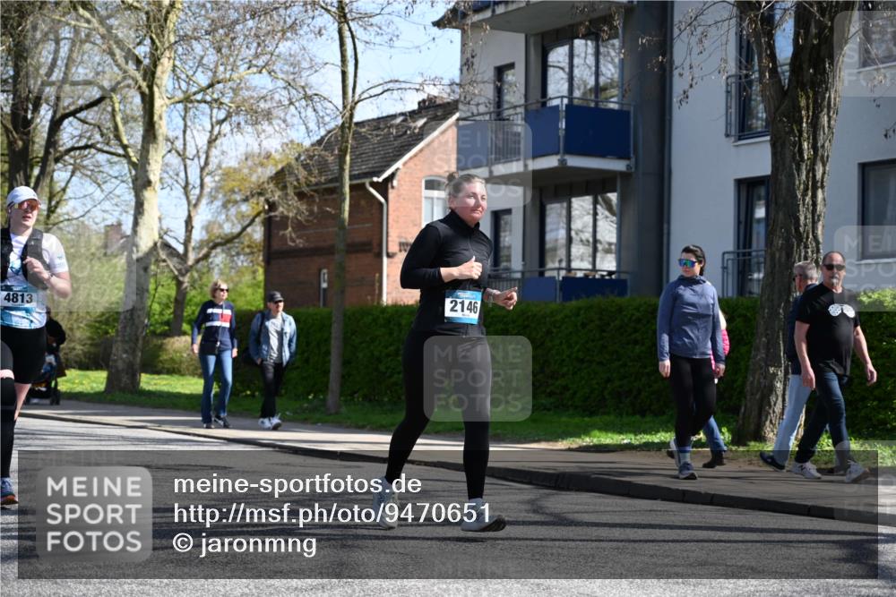 12.04.2026 - 45. Internationalen Wilhelmsburger Insellauf J. Mangold http://msf.ph/oto/9470651 12.04.2026 11:21:50 Ziel 2518, 2108, 2492, 2466, 4699, 2146, 4813, 3579 meine-sportfotos.de