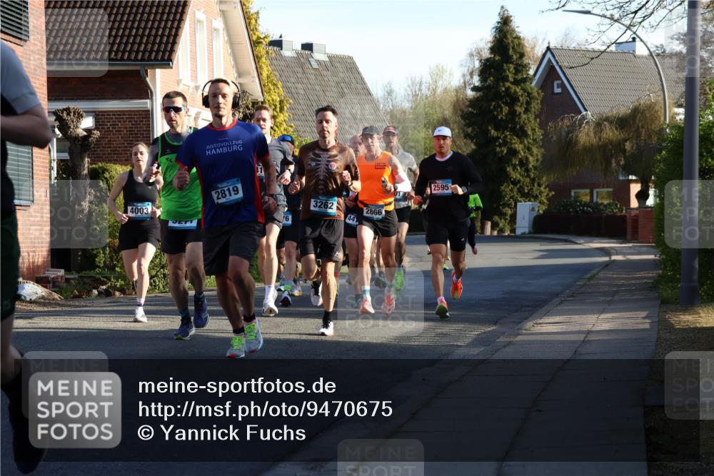 12.04.2026 - 45. Internationalen Wilhelmsburger Insellauf Yannick Fuchs http://msf.ph/oto/9470675 12.04.2026 08:55:06 Laufen 4003, 2819, 2595, 01, 3262, 2866, 44, 16 meine-sportfotos.de
