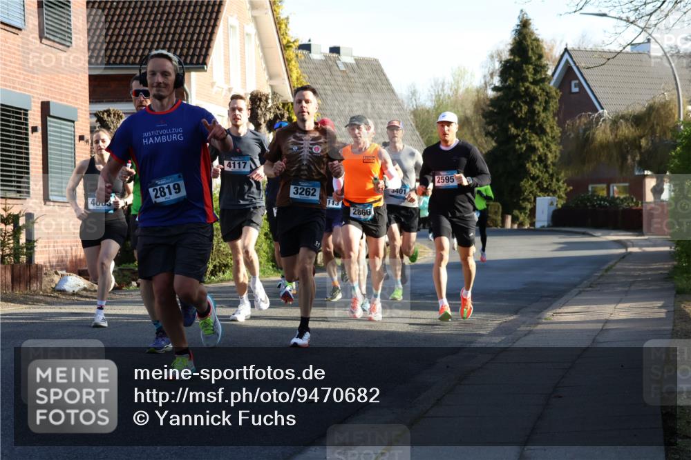 12.04.2026 - 45. Internationalen Wilhelmsburger Insellauf Yannick Fuchs http://msf.ph/oto/9470682 12.04.2026 08:55:07 Laufen 4003, 6, 2819, 4117, 3262, 113, 2866, 3401, 2595 meine-sportfotos.de