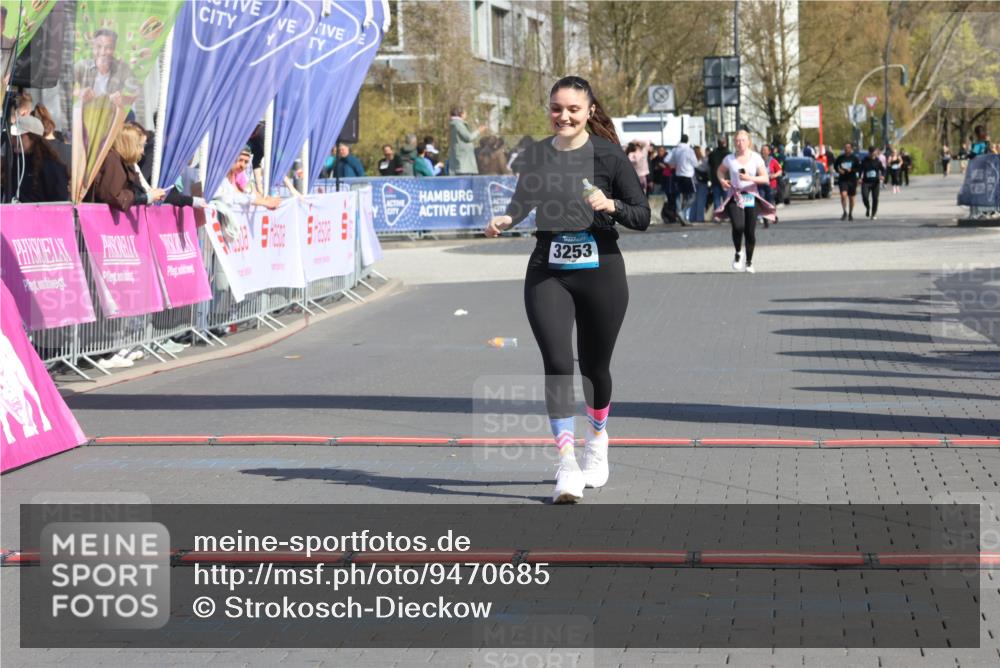 12.04.2026 - 45. Internationalen Wilhelmsburger Insellauf Strokosch-Dieckow http://msf.ph/oto/9470685 12.04.2026 11:26:25 Ziel 3253 meine-sportfotos.de