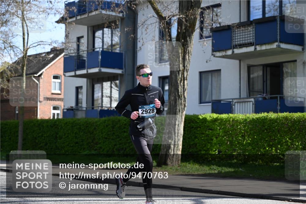 12.04.2026 - 45. Internationalen Wilhelmsburger Insellauf J. Mangold http://msf.ph/oto/9470763 12.04.2026 11:22:57 Ziel 2450, 2928, 2929, 5253, 3273, 2556, 2555, 5583 meine-sportfotos.de