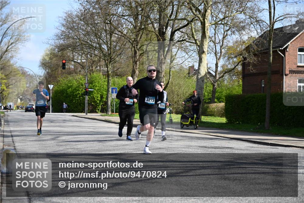 12.04.2026 - 45. Internationalen Wilhelmsburger Insellauf J. Mangold http://msf.ph/oto/9470824 12.04.2026 11:23:23 Ziel 2929, 5253, 3273, 2556, 2555, 5583 meine-sportfotos.de