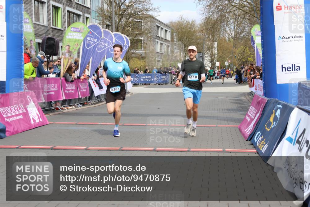 12.04.2026 - 45. Internationalen Wilhelmsburger Insellauf Strokosch-Dieckow http://msf.ph/oto/9470875 12.04.2026 12:52:01 Ziel 4110, 5307 meine-sportfotos.de