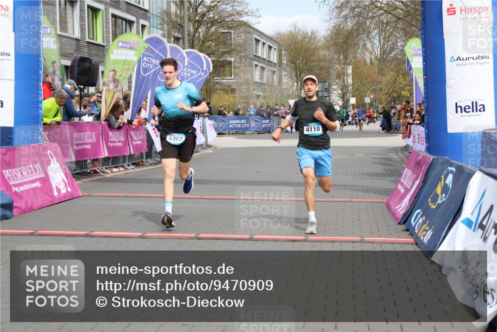 12.04.2026 - 45. Internationalen Wilhelmsburger Insellauf Strokosch-Dieckow http://msf.ph/oto/9470909 12.04.2026 12:52:01 Ziel 4110, 5307 meine-sportfotos.de