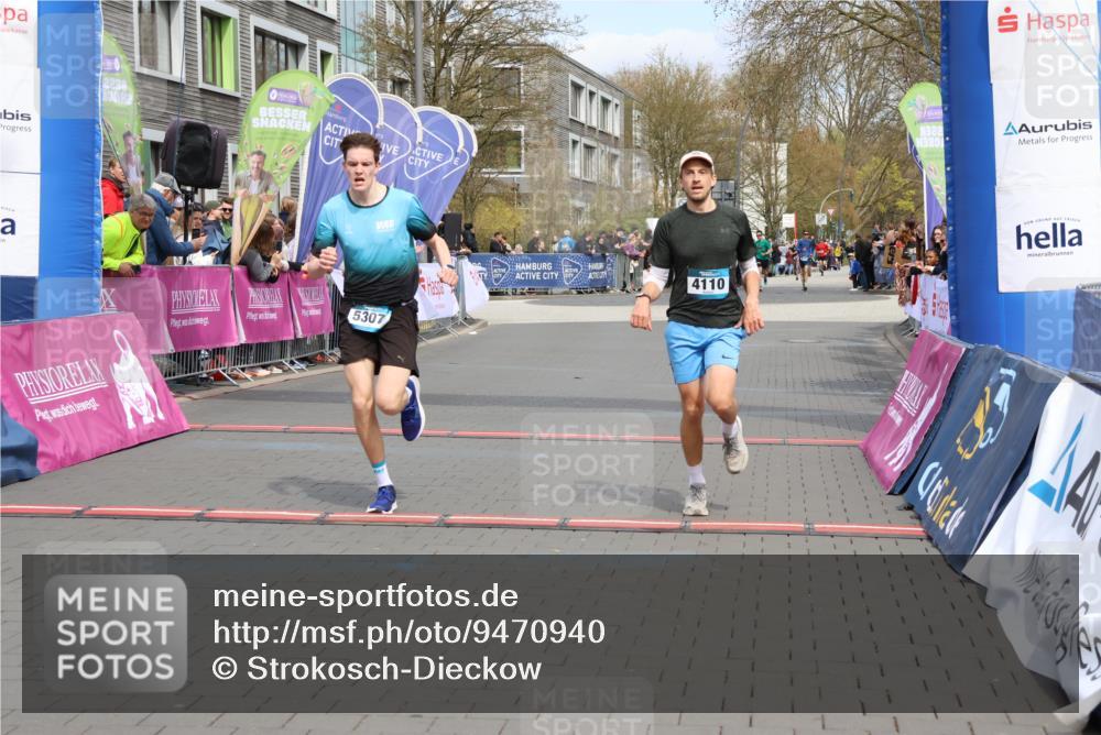 12.04.2026 - 45. Internationalen Wilhelmsburger Insellauf Strokosch-Dieckow http://msf.ph/oto/9470940 12.04.2026 12:52:01 Ziel 4110, 5307 meine-sportfotos.de
