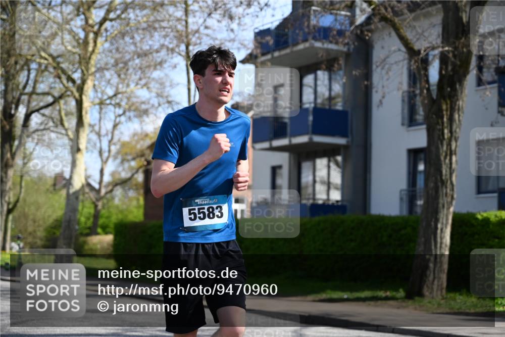 12.04.2026 - 45. Internationalen Wilhelmsburger Insellauf J. Mangold http://msf.ph/oto/9470960 12.04.2026 11:23:29 Ziel 3273, 2556, 2555, 5583 meine-sportfotos.de