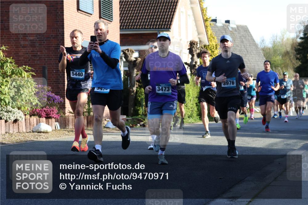 12.04.2026 - 45. Internationalen Wilhelmsburger Insellauf Yannick Fuchs http://msf.ph/oto/9470971 12.04.2026 08:55:30 Laufen 5440, 347, 3473, 3976, 226 meine-sportfotos.de