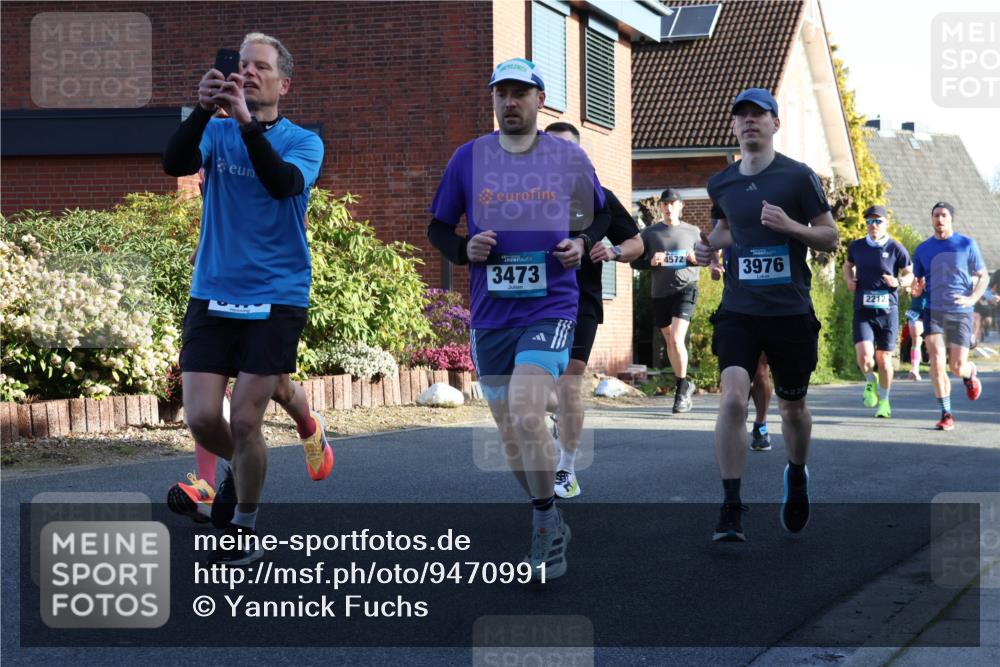 12.04.2026 - 45. Internationalen Wilhelmsburger Insellauf Yannick Fuchs http://msf.ph/oto/9470991 12.04.2026 08:55:31 Laufen 3473, 4572, 3976, 2212 meine-sportfotos.de