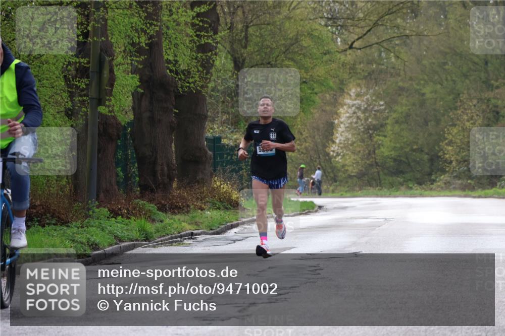 12.04.2026 - 45. Internationalen Wilhelmsburger Insellauf Yannick Fuchs http://msf.ph/oto/9471002 12.04.2026 09:57:01 Laufen  meine-sportfotos.de