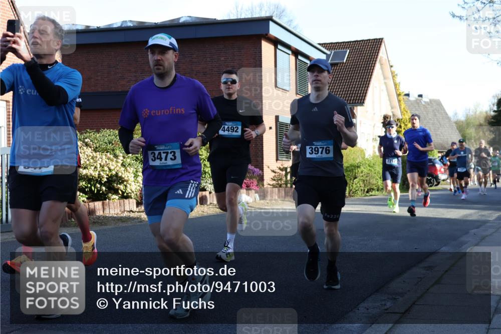 12.04.2026 - 45. Internationalen Wilhelmsburger Insellauf Yannick Fuchs http://msf.ph/oto/9471003 12.04.2026 08:55:32 Laufen 3473, 4492, 3976, 226, 2212 meine-sportfotos.de