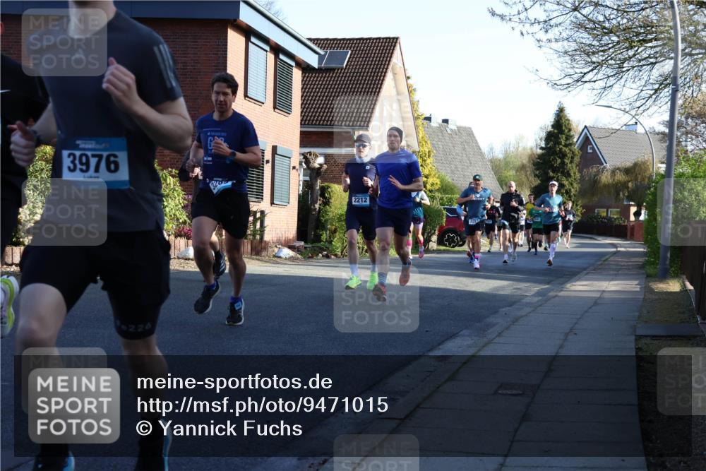 12.04.2026 - 45. Internationalen Wilhelmsburger Insellauf Yannick Fuchs http://msf.ph/oto/9471015 12.04.2026 08:55:32 Laufen 3976, 226, 2023, 2212 meine-sportfotos.de