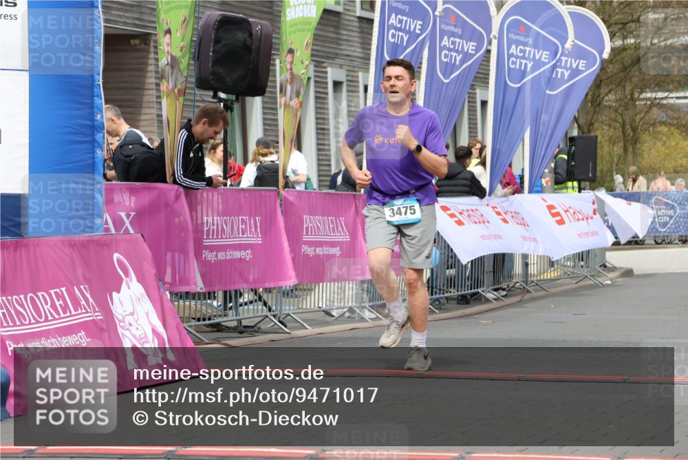 12.04.2026 - 45. Internationalen Wilhelmsburger Insellauf Strokosch-Dieckow http://msf.ph/oto/9471017 12.04.2026 13:37:55 Ziel 3475 meine-sportfotos.de