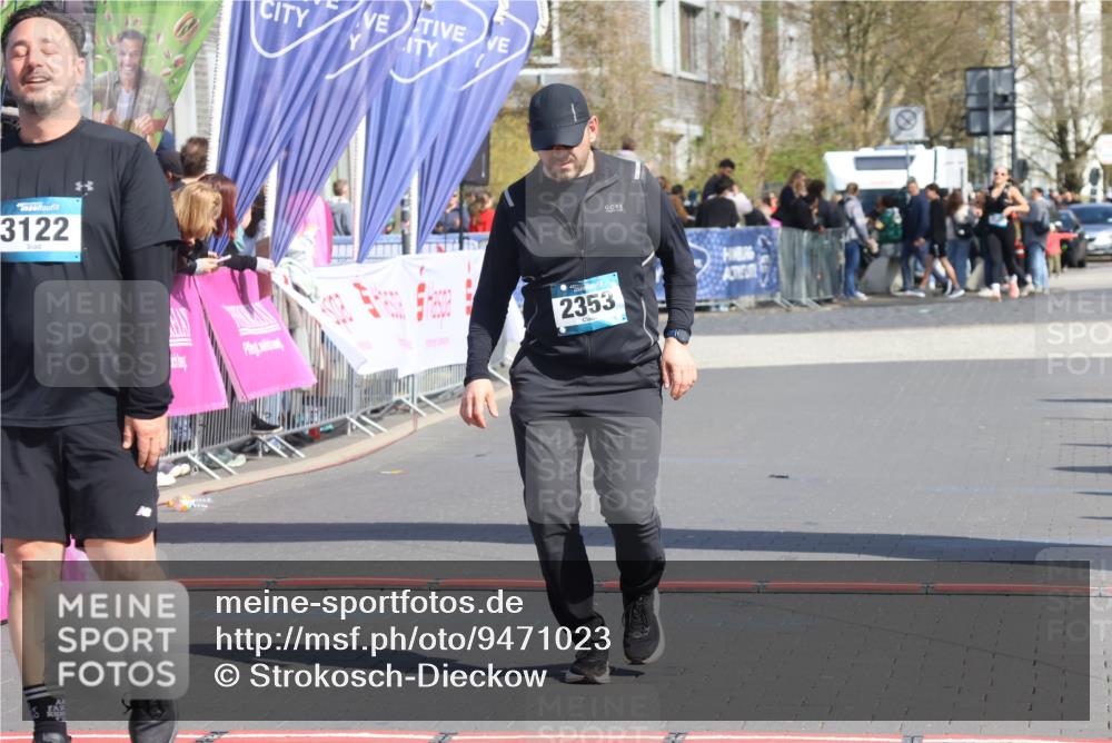 12.04.2026 - 45. Internationalen Wilhelmsburger Insellauf Strokosch-Dieckow http://msf.ph/oto/9471023 12.04.2026 11:26:56 Ziel 3122, 2353 meine-sportfotos.de