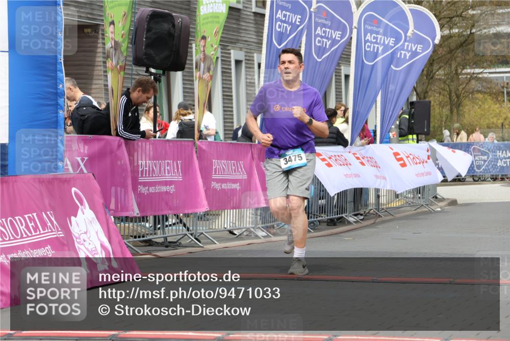 12.04.2026 - 45. Internationalen Wilhelmsburger Insellauf Strokosch-Dieckow http://msf.ph/oto/9471033 12.04.2026 13:37:55 Ziel 3475 meine-sportfotos.de