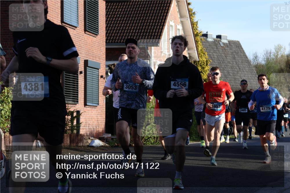 12.04.2026 - 45. Internationalen Wilhelmsburger Insellauf Yannick Fuchs http://msf.ph/oto/9471122 12.04.2026 08:55:42 Laufen 4381, 3053, 4566, 1953, 3485, 4175 meine-sportfotos.de