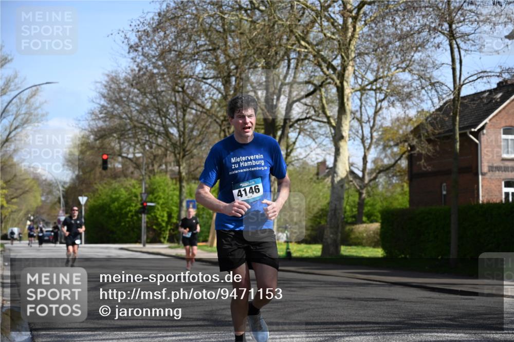 12.04.2026 - 45. Internationalen Wilhelmsburger Insellauf J. Mangold http://msf.ph/oto/9471153 12.04.2026 11:24:57 Ziel 4146, 4519, 4519, 5559, 2025, 2542 meine-sportfotos.de