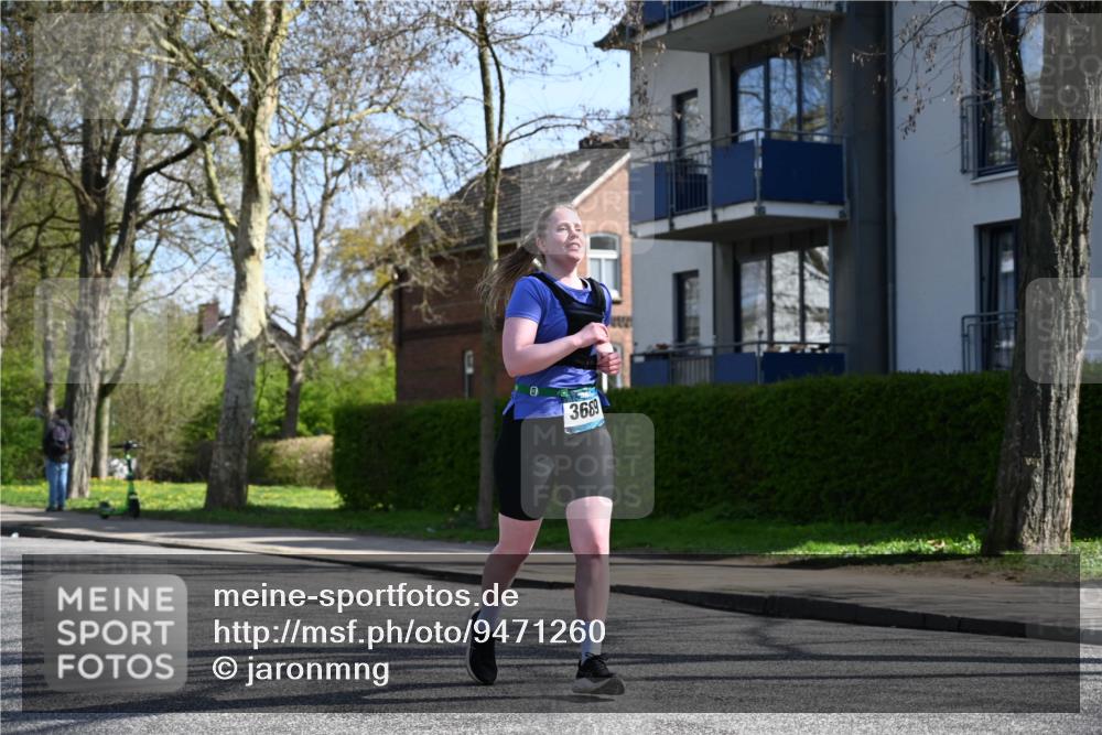 12.04.2026 - 45. Internationalen Wilhelmsburger Insellauf J. Mangold http://msf.ph/oto/9471260 12.04.2026 11:25:23 Ziel 5559, 2025, 2542, 3168, 3775, 3168, 3775, 3253 meine-sportfotos.de