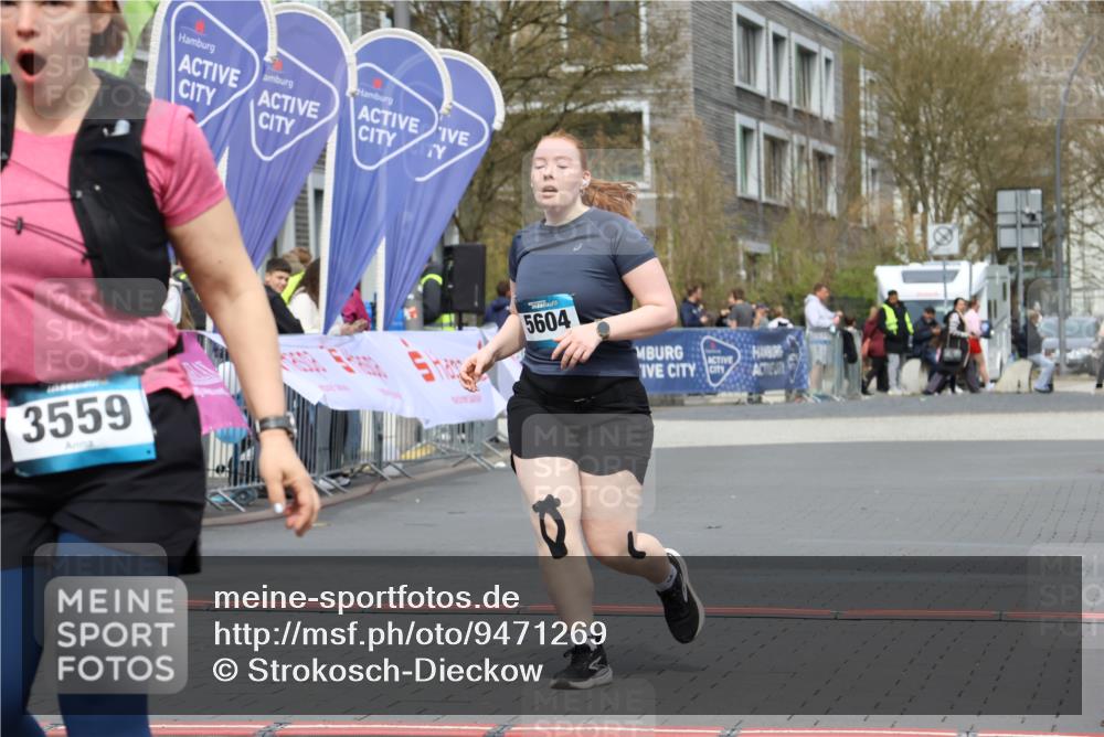 12.04.2026 - 45. Internationalen Wilhelmsburger Insellauf Strokosch-Dieckow http://msf.ph/oto/9471269 12.04.2026 13:37:29 Ziel 3559, 5604 meine-sportfotos.de