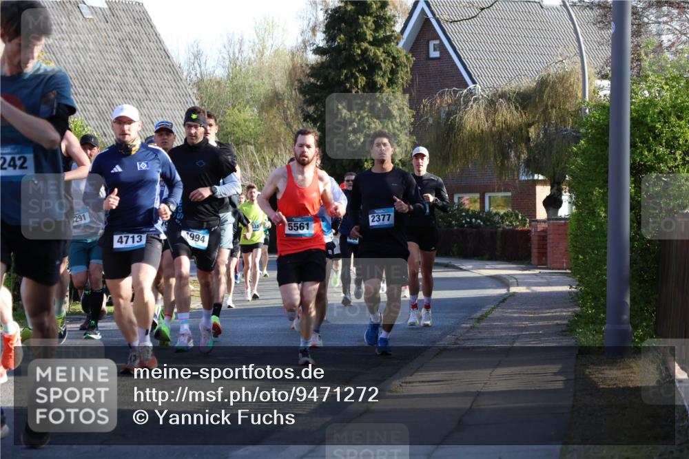12.04.2026 - 45. Internationalen Wilhelmsburger Insellauf Yannick Fuchs http://msf.ph/oto/9471272 12.04.2026 08:55:54 Laufen 242, 291, 4713, 4994, 333, 2377, 5561 meine-sportfotos.de