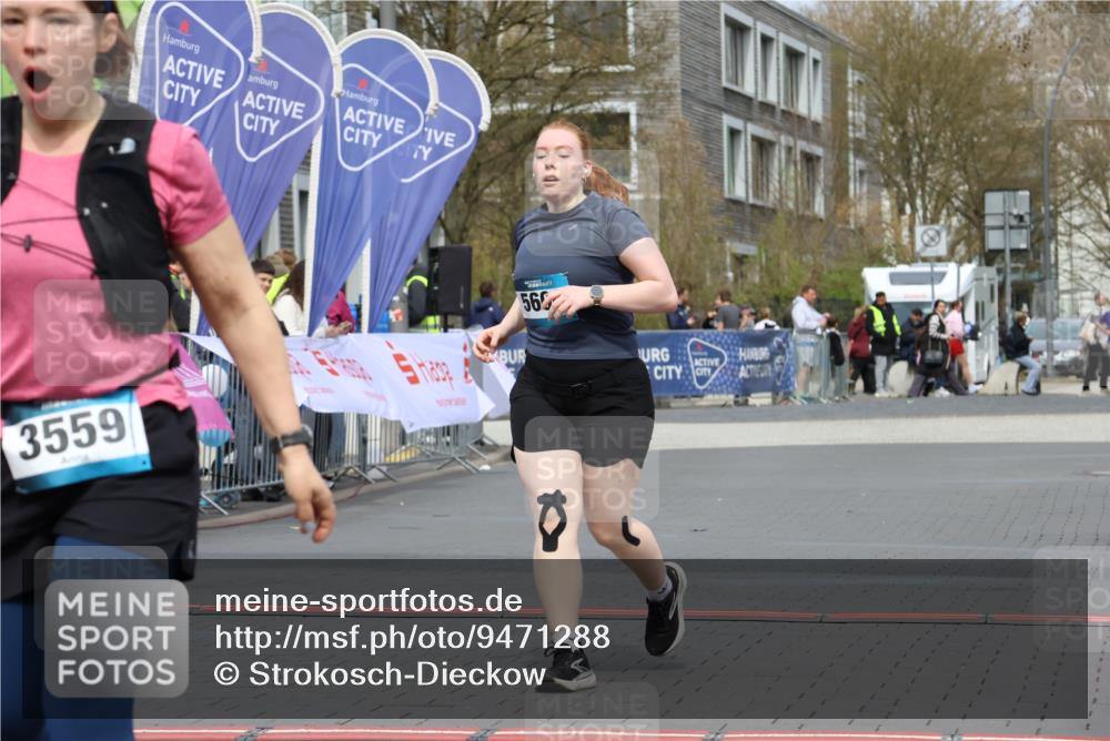 12.04.2026 - 45. Internationalen Wilhelmsburger Insellauf Strokosch-Dieckow http://msf.ph/oto/9471288 12.04.2026 13:37:29 Ziel 3559, 5604 meine-sportfotos.de