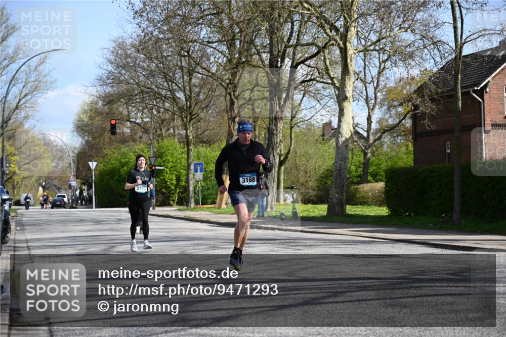 12.04.2026 - 45. Internationalen Wilhelmsburger Insellauf J. Mangold http://msf.ph/oto/9471293 12.04.2026 11:25:29 Ziel 2025, 2542, 3168, 3775, 3253 meine-sportfotos.de