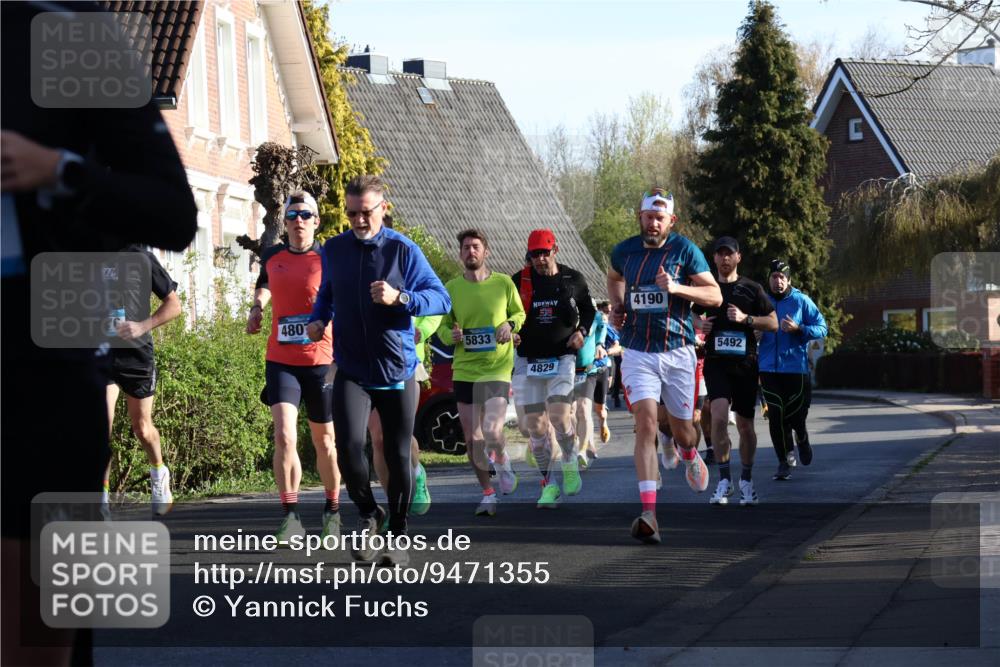 12.04.2026 - 45. Internationalen Wilhelmsburger Insellauf Yannick Fuchs http://msf.ph/oto/9471355 12.04.2026 08:56:01 Laufen 480, 5833, 4829, 4190, 5492 meine-sportfotos.de