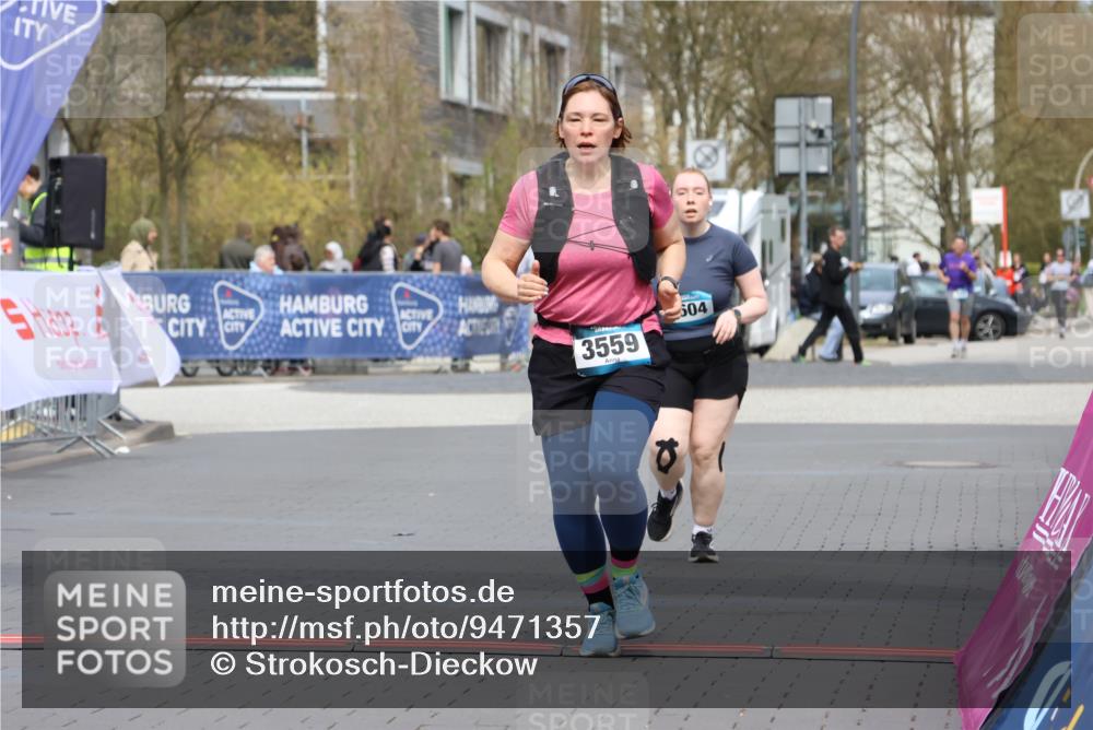 12.04.2026 - 45. Internationalen Wilhelmsburger Insellauf Strokosch-Dieckow http://msf.ph/oto/9471357 12.04.2026 13:37:25 Ziel 3559, 5604 meine-sportfotos.de
