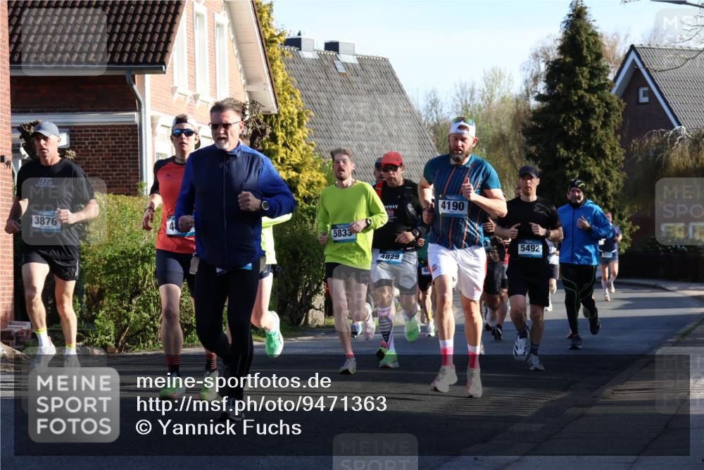 12.04.2026 - 45. Internationalen Wilhelmsburger Insellauf Yannick Fuchs http://msf.ph/oto/9471363 12.04.2026 08:56:01 Laufen 3876, 5833, 4190, 4829, 46, 5492 meine-sportfotos.de