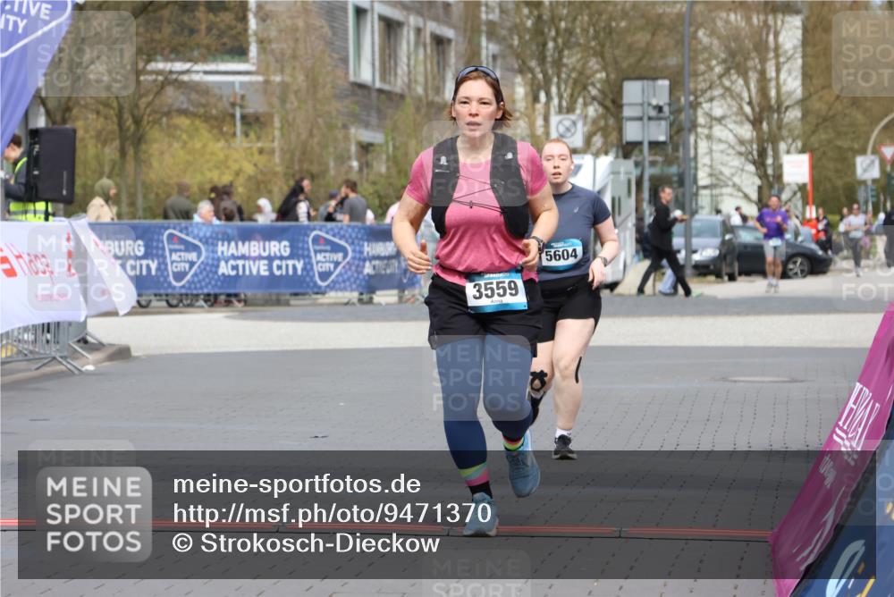 12.04.2026 - 45. Internationalen Wilhelmsburger Insellauf Strokosch-Dieckow http://msf.ph/oto/9471370 12.04.2026 13:37:25 Ziel 3559, 5604 meine-sportfotos.de