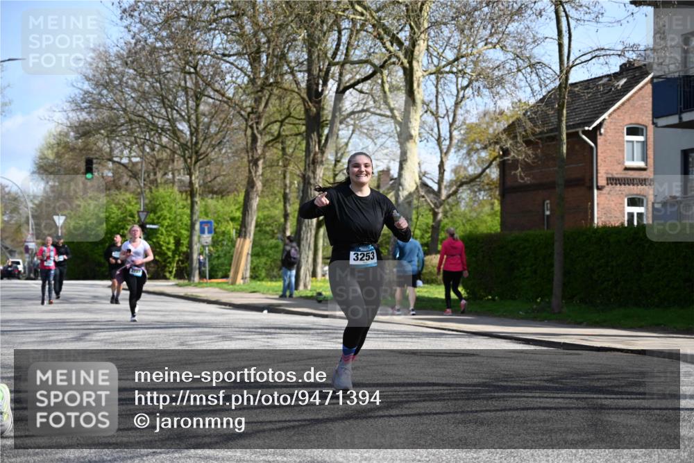 12.04.2026 - 45. Internationalen Wilhelmsburger Insellauf J. Mangold http://msf.ph/oto/9471394 12.04.2026 11:25:57 Ziel 3253, 2207, 2388, 3122, 2353 meine-sportfotos.de