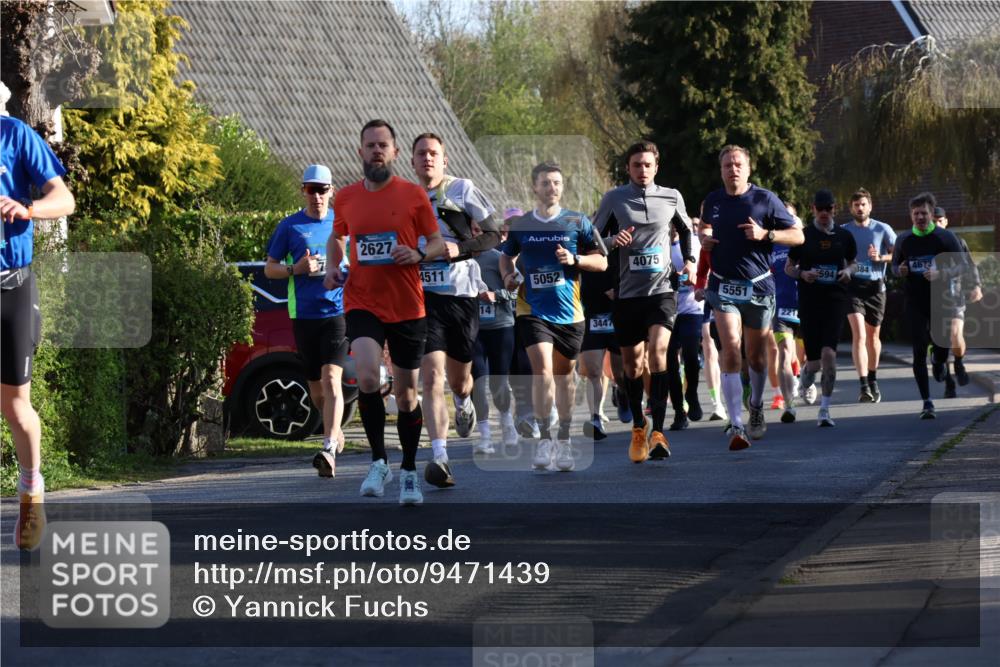 12.04.2026 - 45. Internationalen Wilhelmsburger Insellauf Yannick Fuchs http://msf.ph/oto/9471439 12.04.2026 08:56:07 Laufen 2627, 4511, 14, 5052, 3447, 4075, 5551, 221, 4673, 384, 594 meine-sportfotos.de