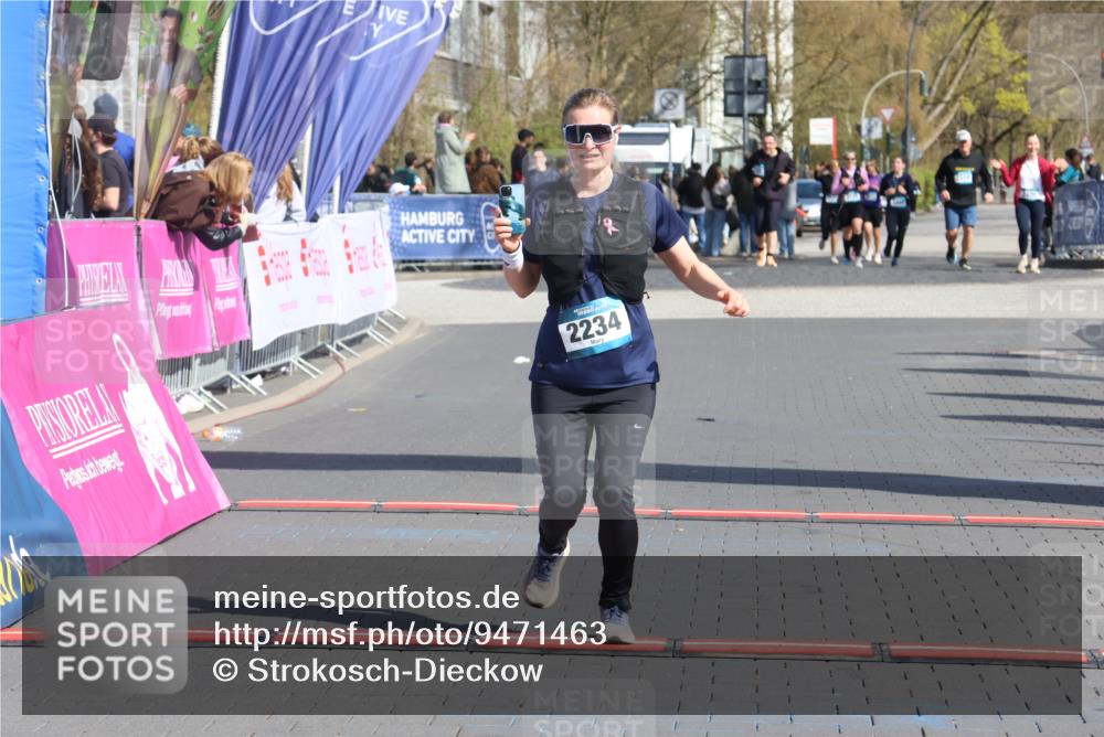 12.04.2026 - 45. Internationalen Wilhelmsburger Insellauf Strokosch-Dieckow http://msf.ph/oto/9471463 12.04.2026 11:28:06 Ziel 2234 meine-sportfotos.de