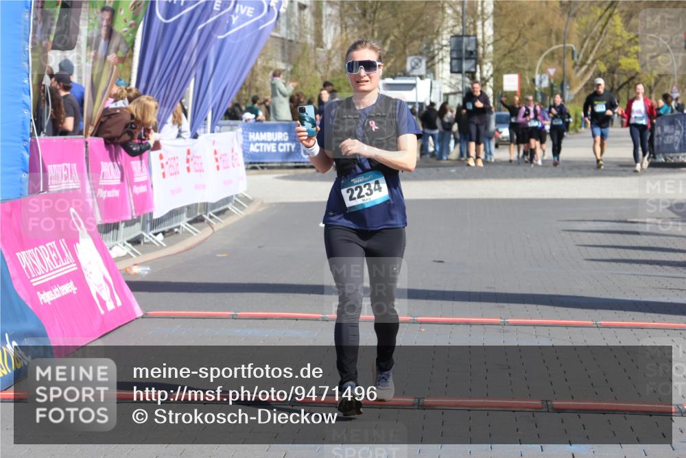 12.04.2026 - 45. Internationalen Wilhelmsburger Insellauf Strokosch-Dieckow http://msf.ph/oto/9471496 12.04.2026 11:28:07 Ziel 2234 meine-sportfotos.de
