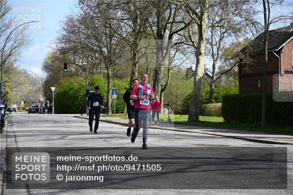 12.04.2026 - 45. Internationalen Wilhelmsburger Insellauf J. Mangold http://msf.ph/oto/9471505 12.04.2026 11:26:06 Ziel 3253, 2207, 2388, 3122, 2353, 2523 meine-sportfotos.de