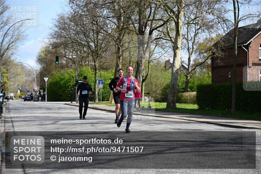12.04.2026 - 45. Internationalen Wilhelmsburger Insellauf J. Mangold http://msf.ph/oto/9471507 12.04.2026 11:26:06 Ziel 3253, 2207, 2388, 3122, 2353, 2523 meine-sportfotos.de