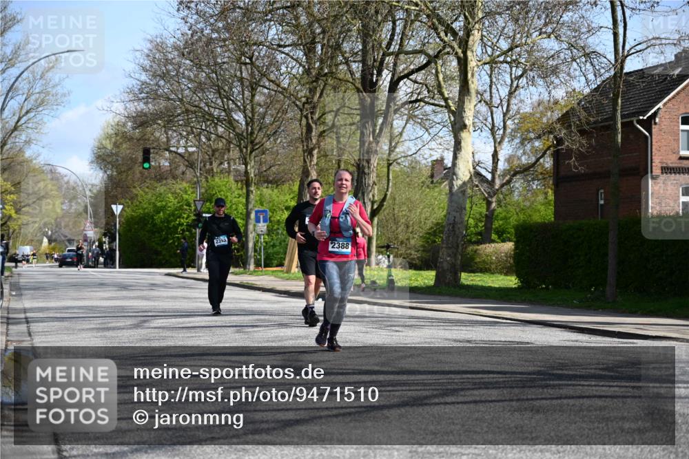 12.04.2026 - 45. Internationalen Wilhelmsburger Insellauf J. Mangold http://msf.ph/oto/9471510 12.04.2026 11:26:06 Ziel 3253, 2207, 2388, 3122, 2353, 2523 meine-sportfotos.de