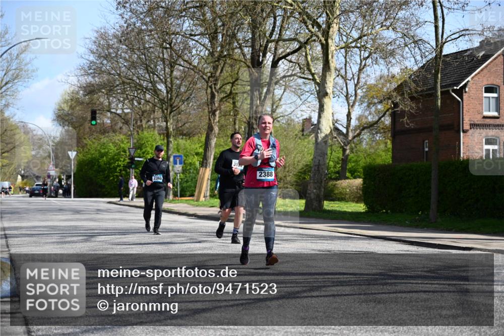 12.04.2026 - 45. Internationalen Wilhelmsburger Insellauf J. Mangold http://msf.ph/oto/9471523 12.04.2026 11:26:07 Ziel 3253, 2207, 2388, 3122, 2353, 2523 meine-sportfotos.de