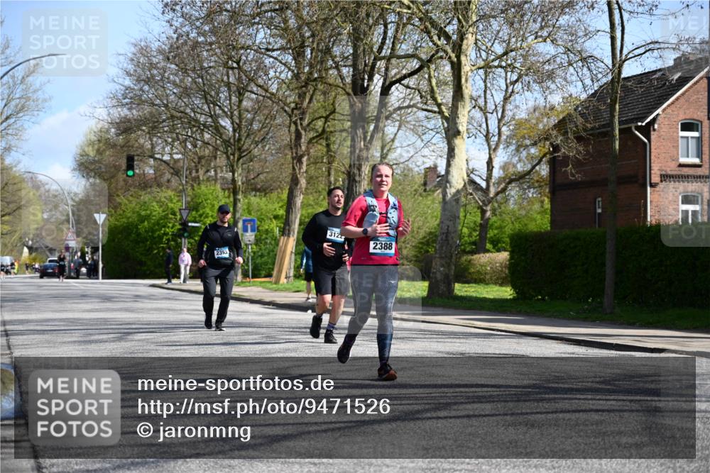 12.04.2026 - 45. Internationalen Wilhelmsburger Insellauf J. Mangold http://msf.ph/oto/9471526 12.04.2026 11:26:07 Ziel 3253, 2207, 2388, 3122, 2353, 2523 meine-sportfotos.de