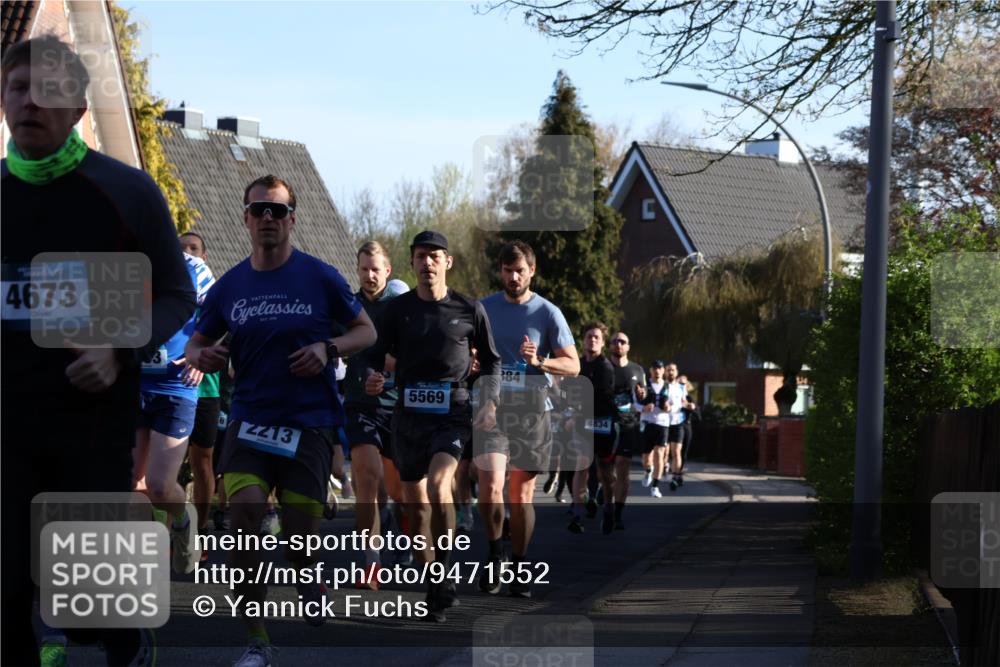 12.04.2026 - 45. Internationalen Wilhelmsburger Insellauf Yannick Fuchs http://msf.ph/oto/9471552 12.04.2026 08:56:16 Laufen 4673, 2213, 5569, 384, 4834 meine-sportfotos.de