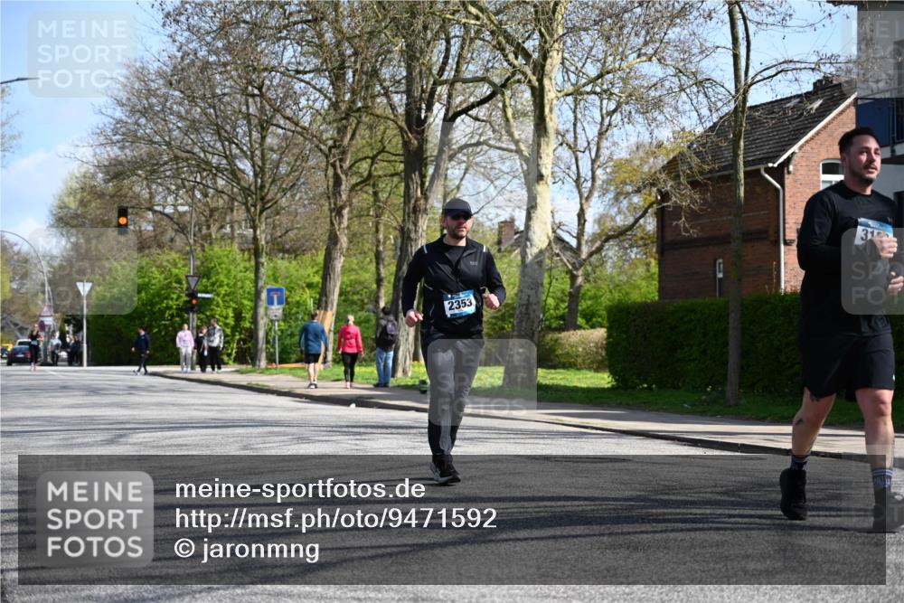 12.04.2026 - 45. Internationalen Wilhelmsburger Insellauf J. Mangold http://msf.ph/oto/9471592 12.04.2026 11:26:10 Ziel 3253, 2207, 2388, 3122, 2353, 2523 meine-sportfotos.de